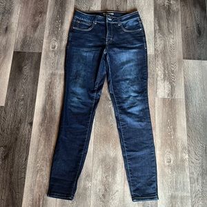 Maurice’s size 8 long everflex hi-rise jeggings
